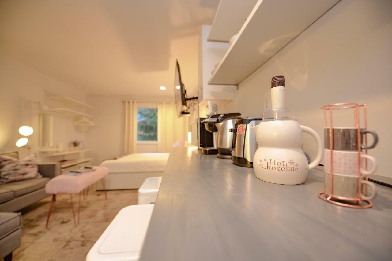 Newly Renovated Whistler Studio Extérieur photo