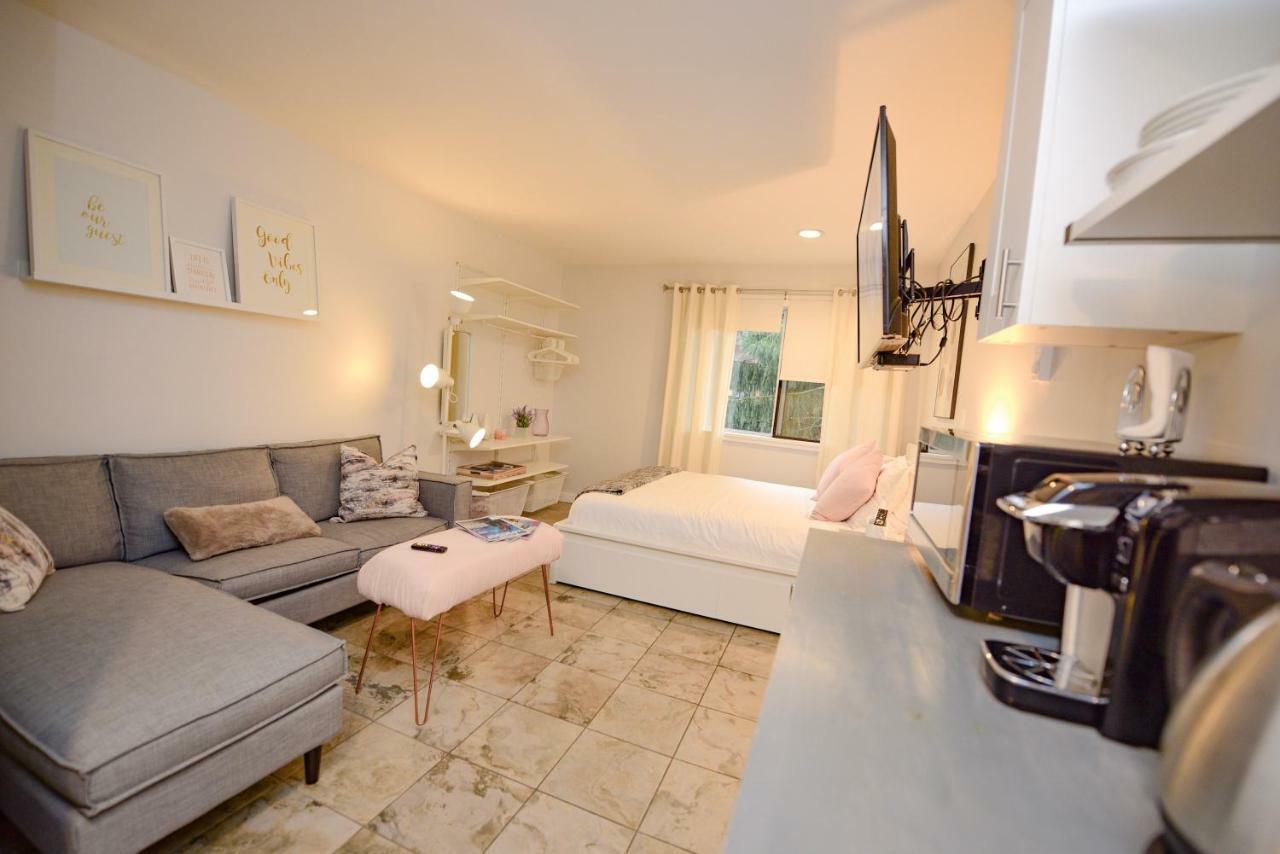 Newly Renovated Whistler Studio Extérieur photo
