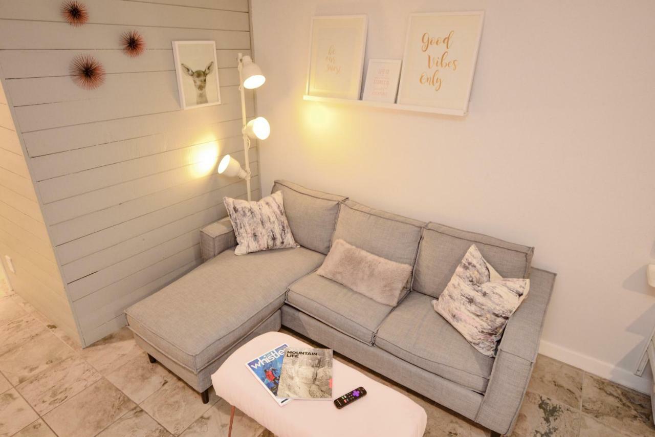 Newly Renovated Whistler Studio Extérieur photo